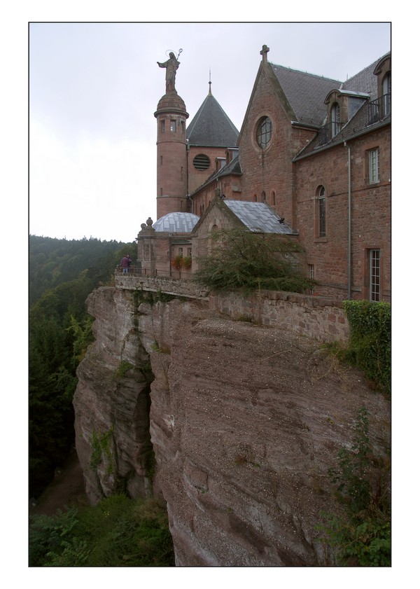 le mont sainte odile en alsace le couvent photo torsten wermuth